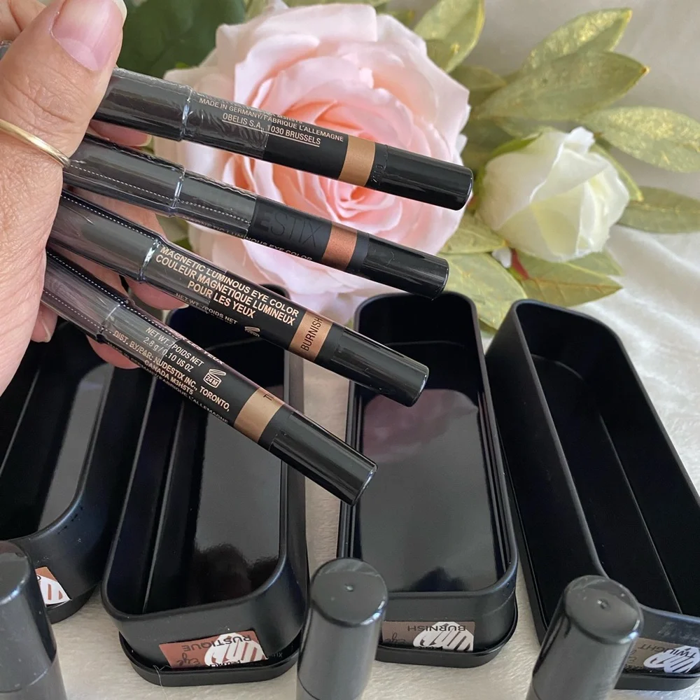 NUDESTIX 4 EYESHADOW PENCIL WITH SHARPENERS COLORS TWILIGHT,GILT,BURNISH,RUSTIQU
